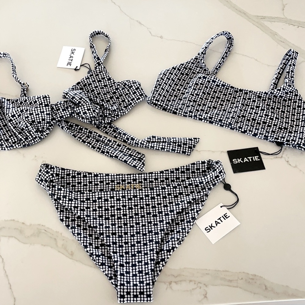 Skatie 3 piece Swimsuit Beverly Hills Size M